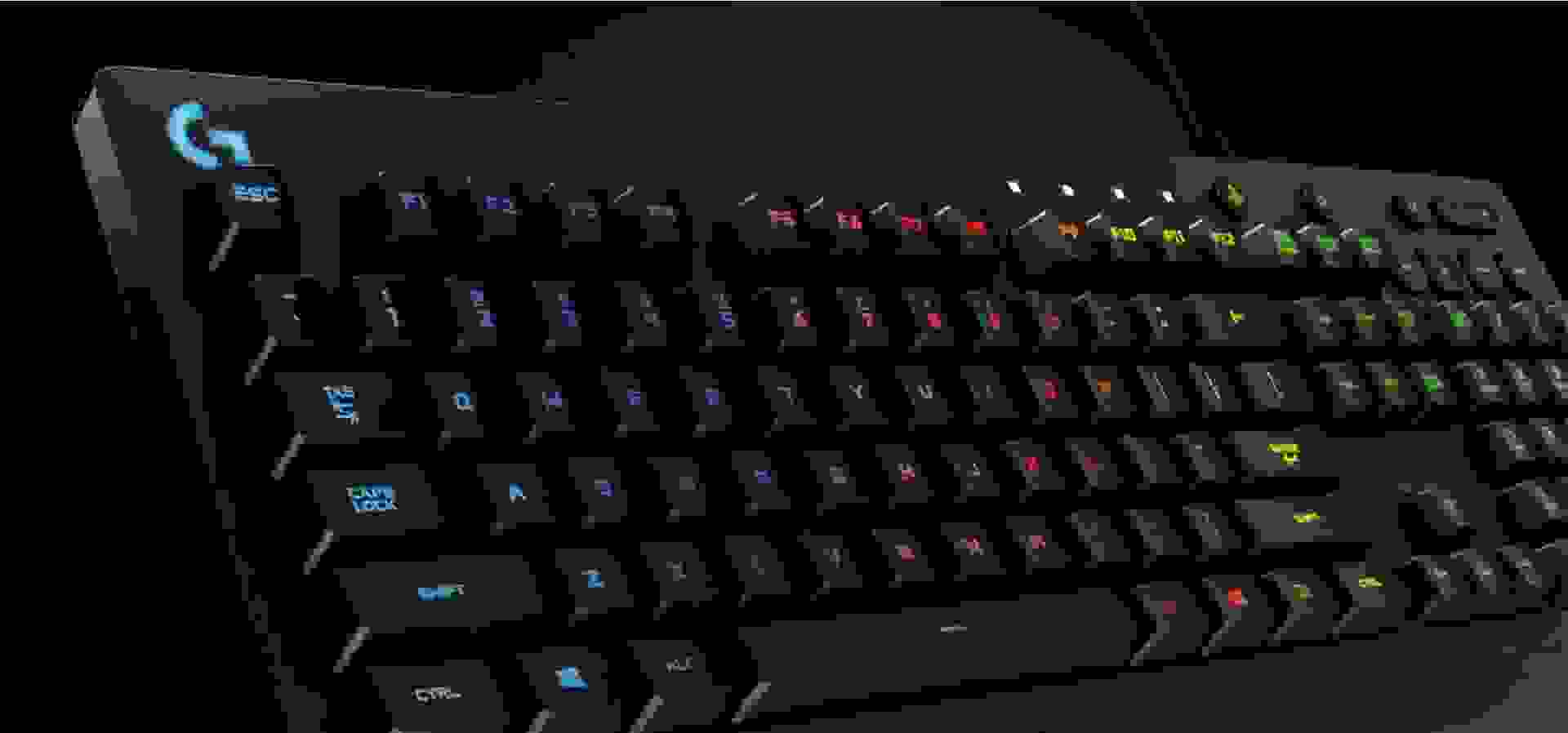 Imagem de fundo do produto Teclado Gamer com fio Logitech G213 Prodigy