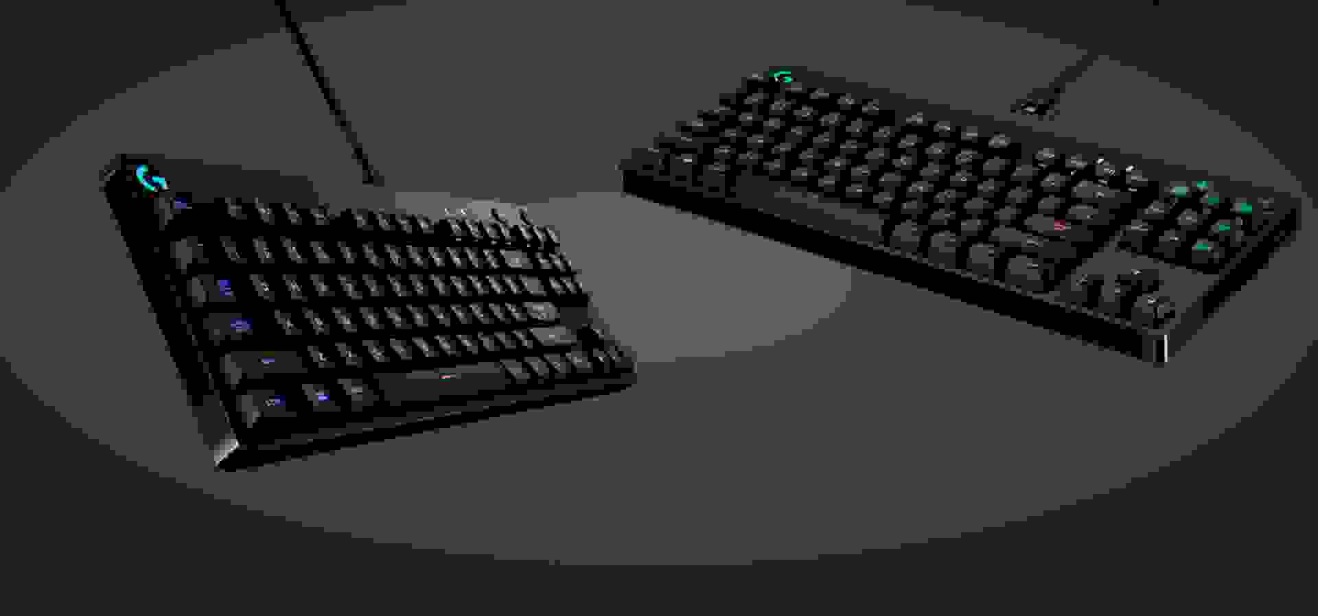 Imagem de fundo do produto Teclado Mecânico Gamer com fio Logitech G Pro Switch Blue Clicky