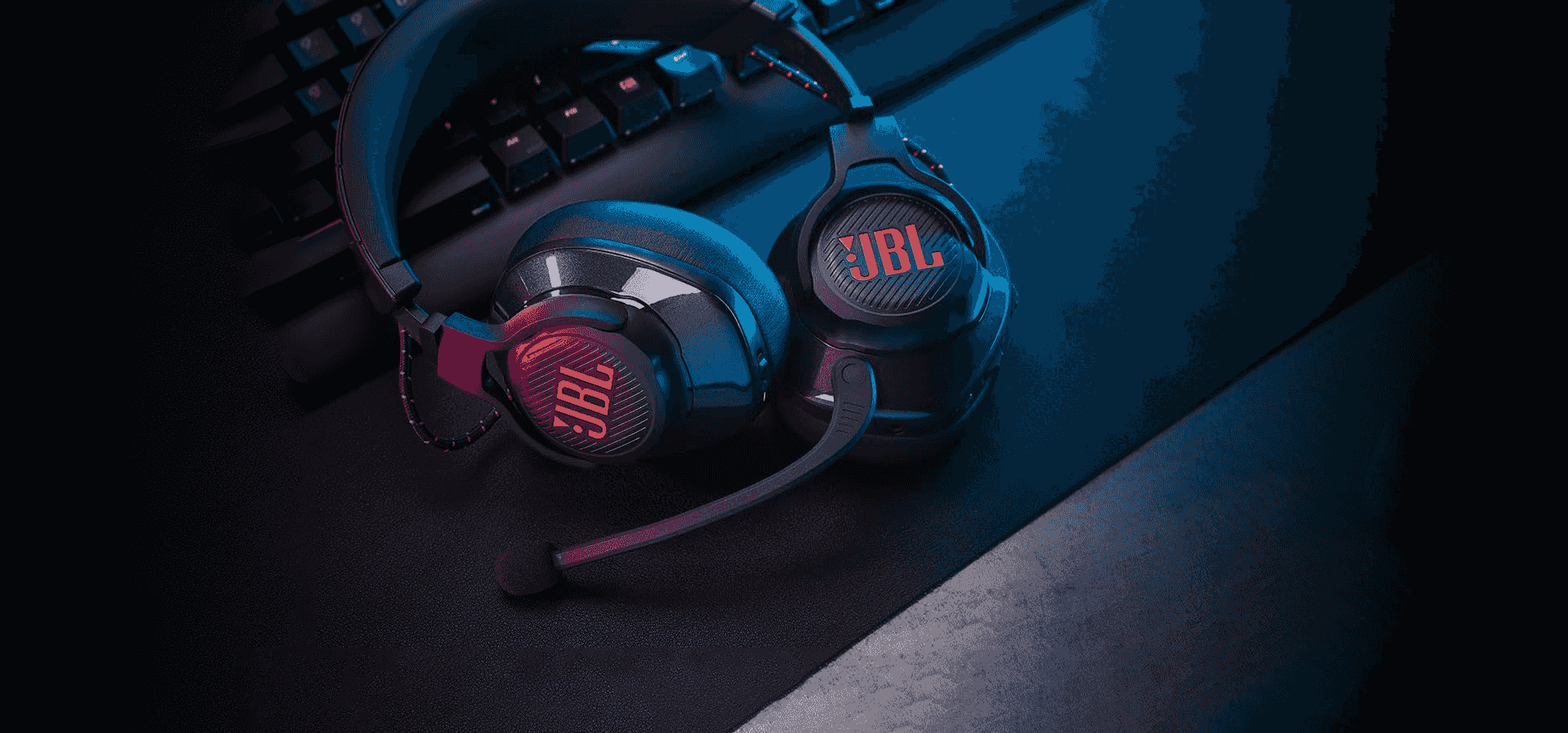 Imagem de fundo do produto Headset Gamer JBL Quantum 610 Wireless - Preto