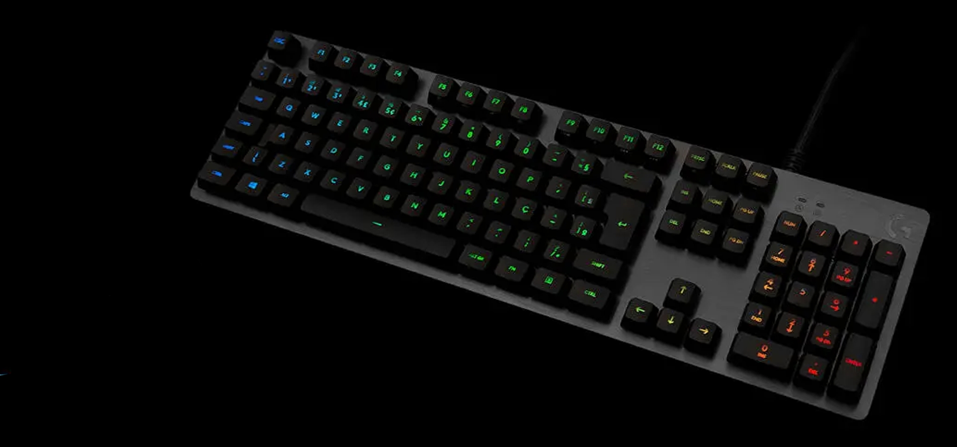 Imagem de fundo do produto Teclado Mecânico Gamer com fio Logitech G512 Carbon Switch Brown Tactile