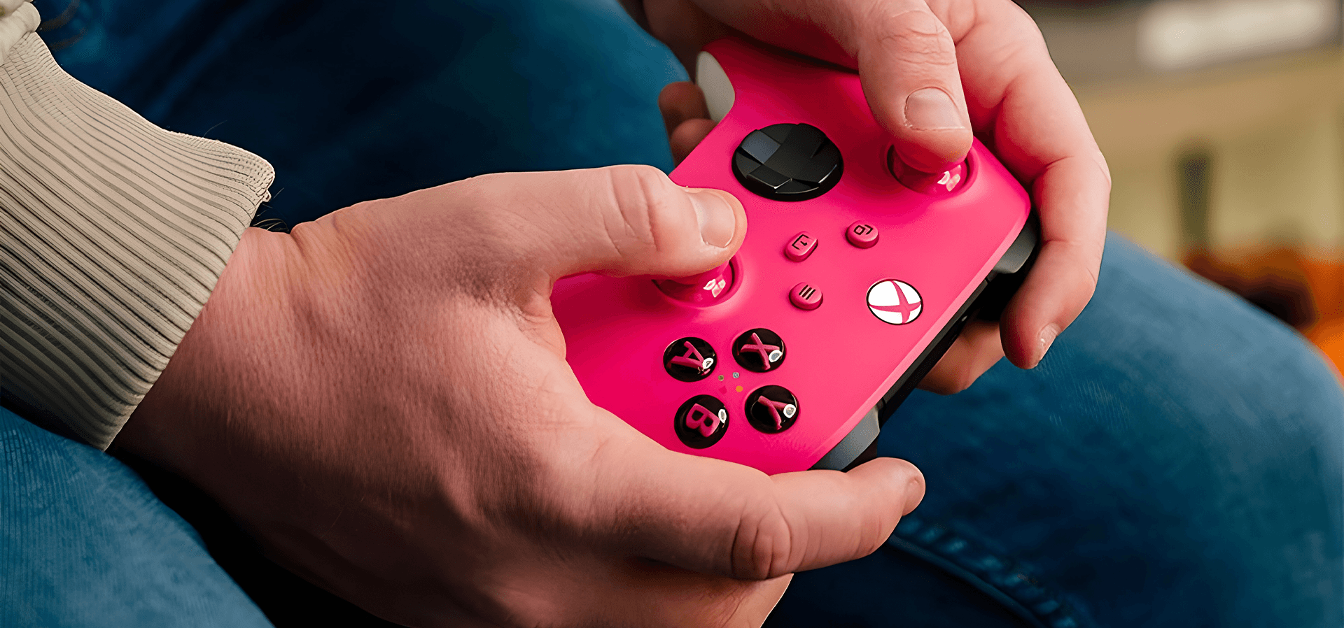 Imagem de fundo do produto Controle Sem Fio Xbox – Deep Pink