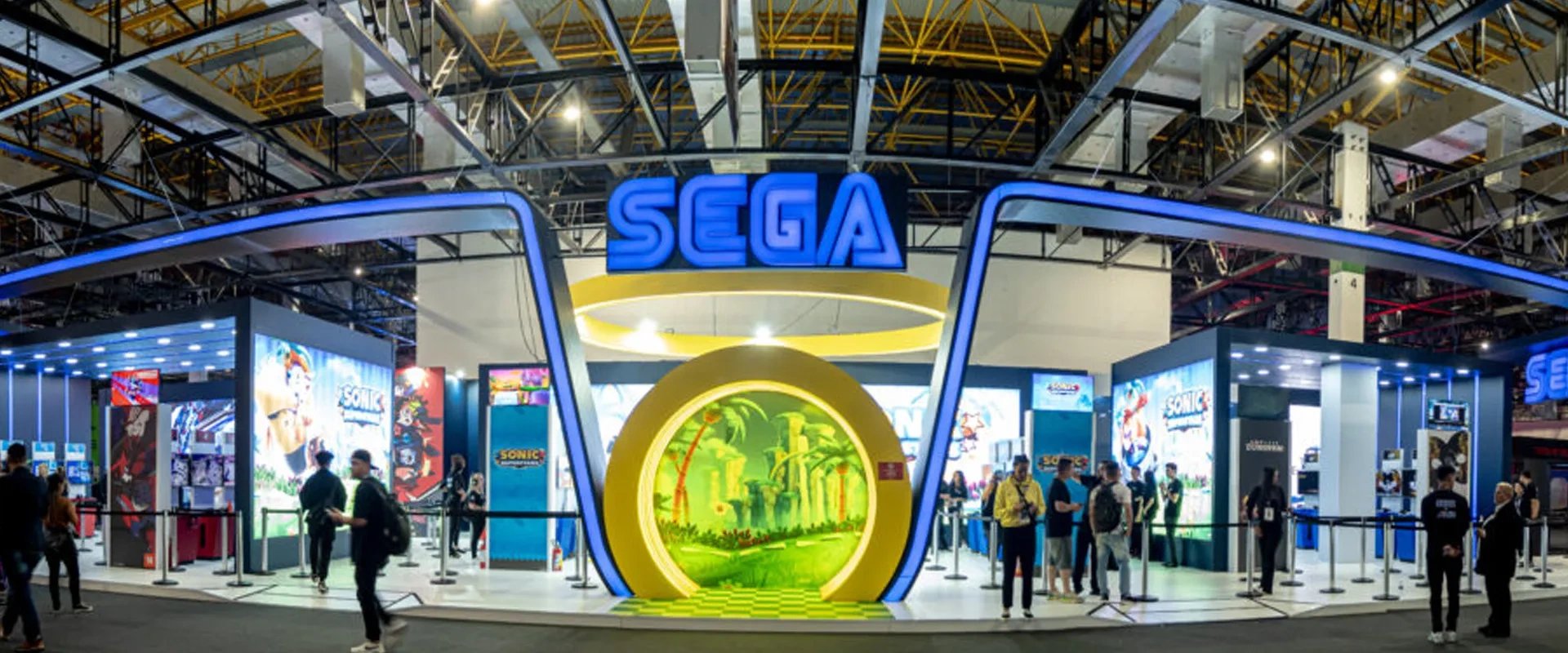 Foto do Stand da SEGA do evento de 2024