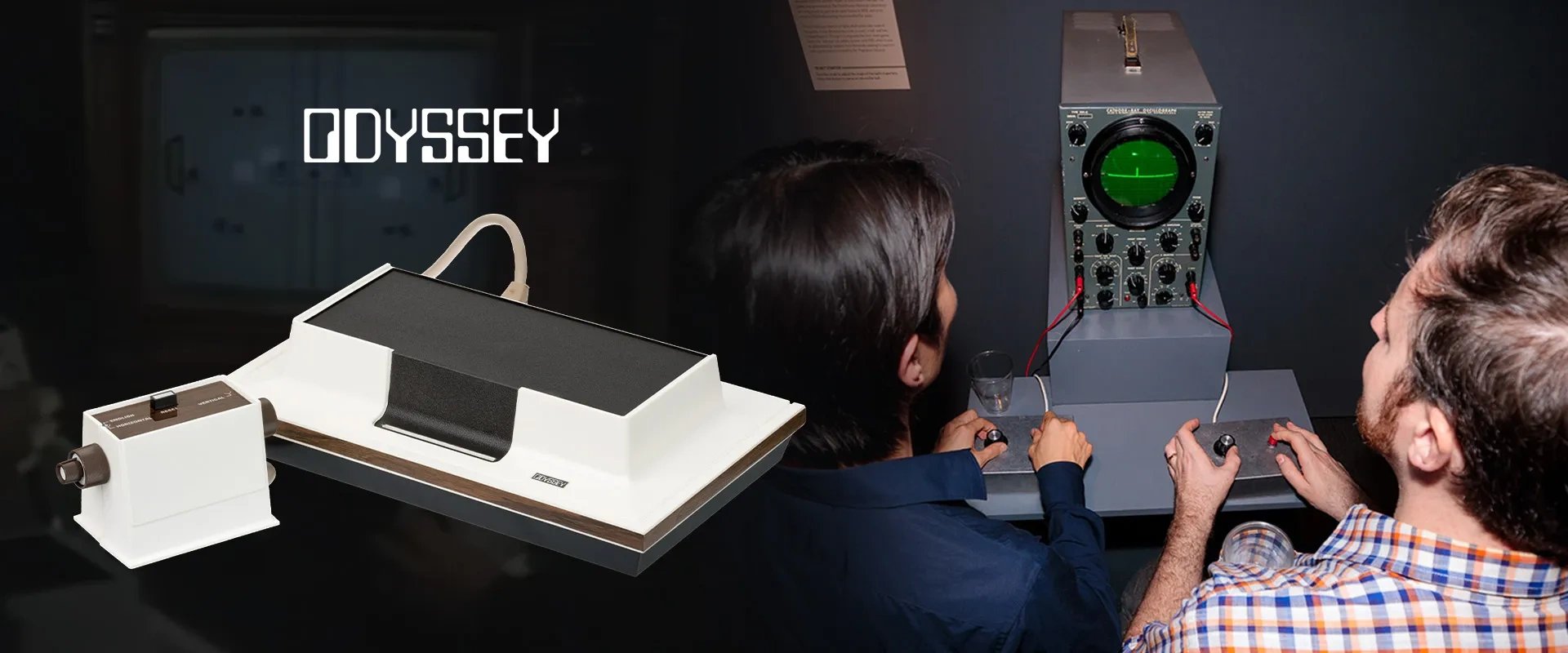 Imagem do console Odysssey à esquerda e imagem de duas pessoas jogando o Tennis for Two